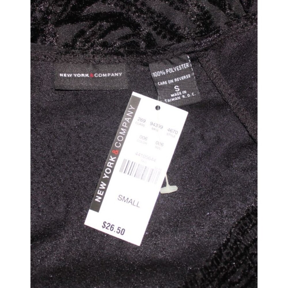 New York & Co. Black Sheer Tank With Black Velvet Paisly Print Size Small - Picture 6 of 6